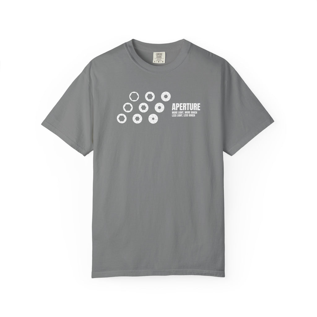 Aperture Camera Lens Graphic T‑Shirt — Vintage Photography Tee